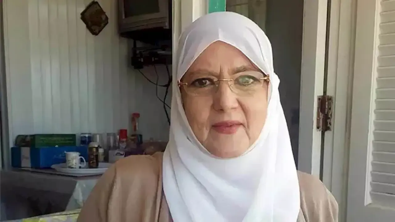لحظات خاصة.. شمس البارودي تشارك صورة مع حسن يوسف والجمهور